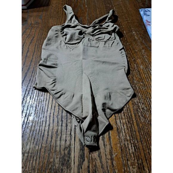 New XL/XXL Fabletics Yitty Moody Bitc Taupe Nearly Naked Shaping Thong Bodysuit - Picture 7 of 8